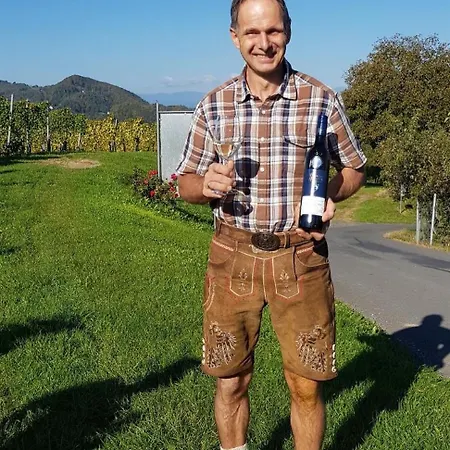 Muster Bernhard Und Gertrud Vlg. Trautenhof