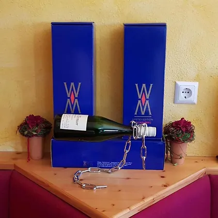 Frühstückspension Muster Bernhard Und Gertrud Vlg. Trautenhof Leutschach
