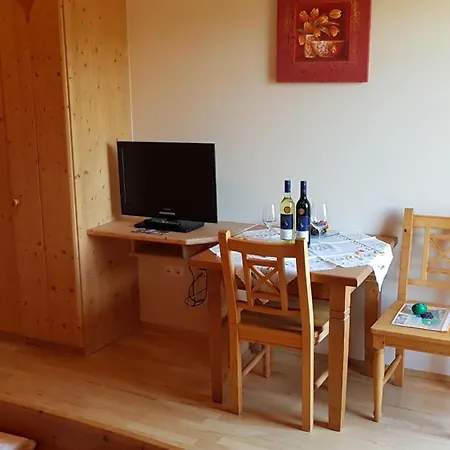 Muster Bernhard Und Gertrud Vlg. Trautenhof 里欧查赫