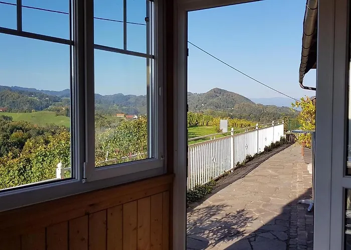 Muster Bernhard Und Gertrud Vlg. Trautenhof Bed & Breakfast Leutschach