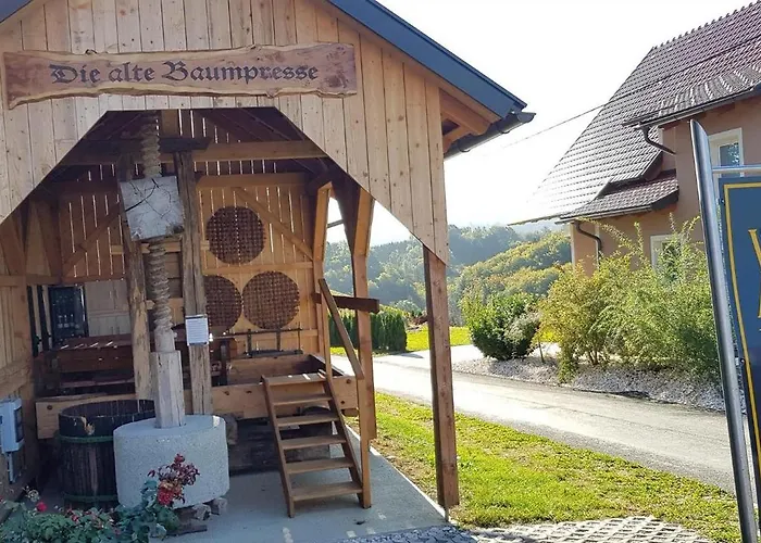 Muster Bernhard Und Gertrud Vlg. Trautenhof Leutschach